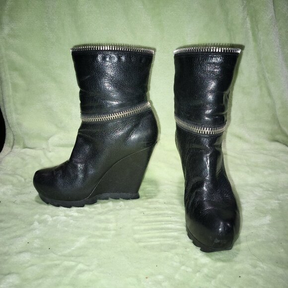 SOLD Camilla Skovgaard Midcalf Wedge Boots Black Leather shearling 36 - Picture 1 of 16